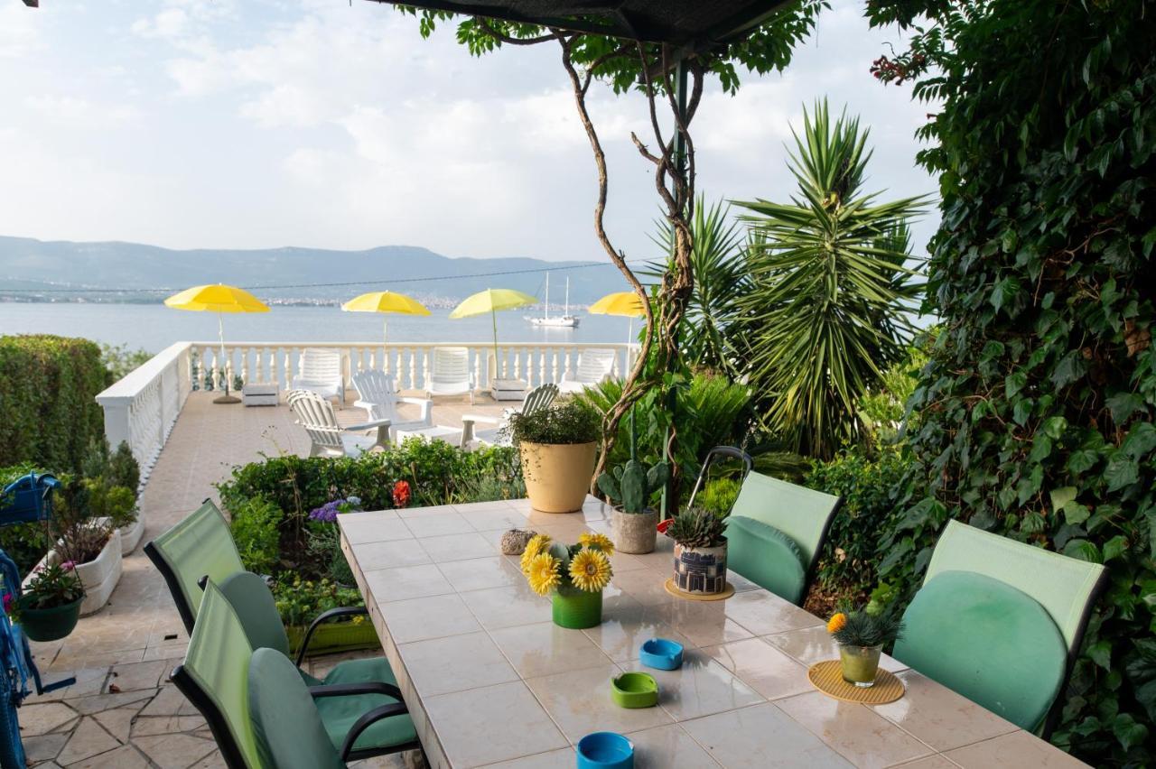 Villa Fjaba - By The Sea - With The Big Terraces & Great Sea View Трогір Екстер'єр фото