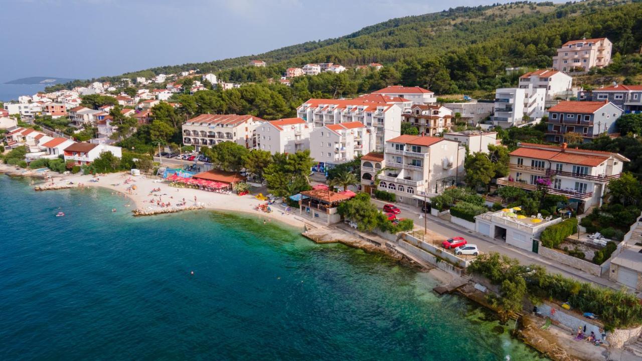 Villa Fjaba - By The Sea - With The Big Terraces & Great Sea View Трогір Екстер'єр фото