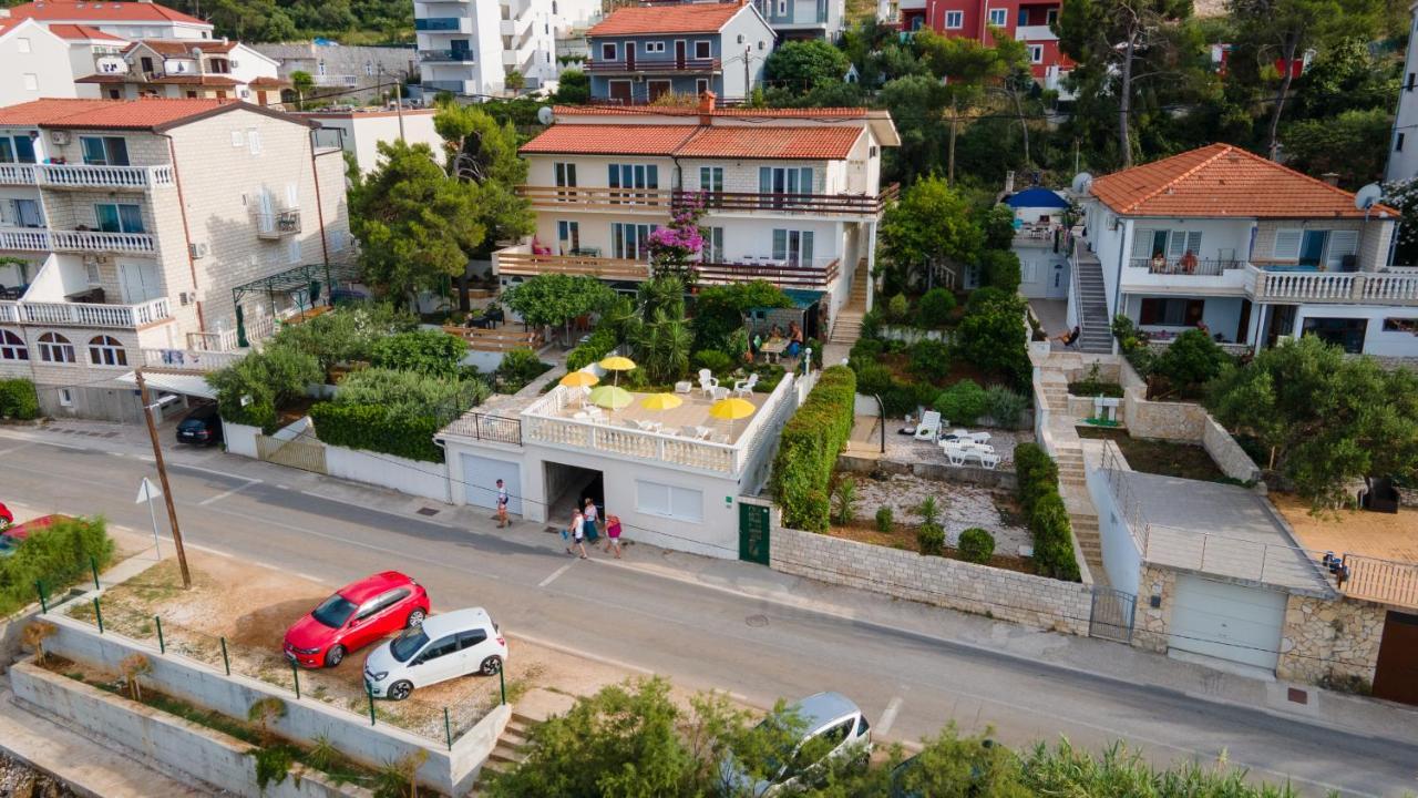 Villa Fjaba - By The Sea - With The Big Terraces & Great Sea View Трогір Екстер'єр фото