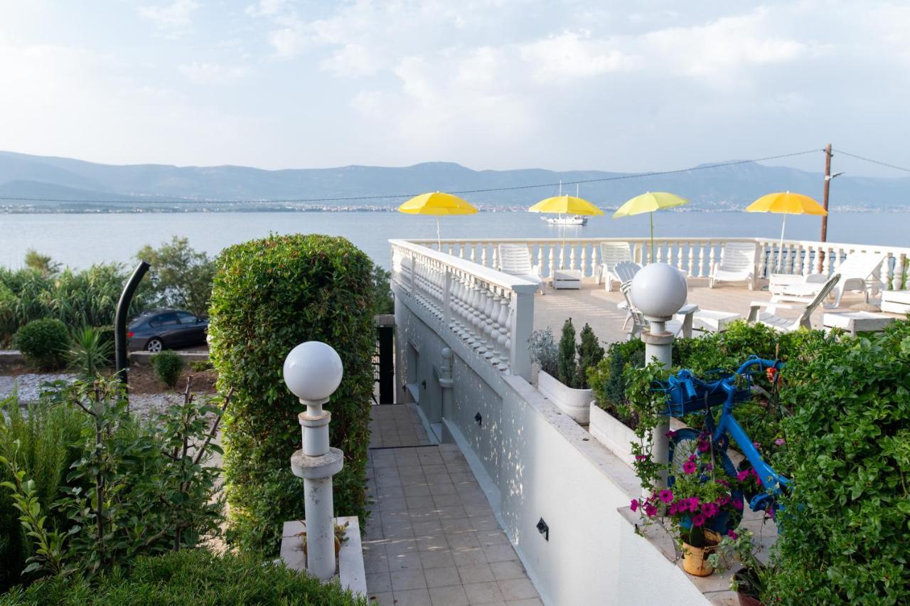 Villa Fjaba - By The Sea - With The Big Terraces & Great Sea View Трогір Екстер'єр фото