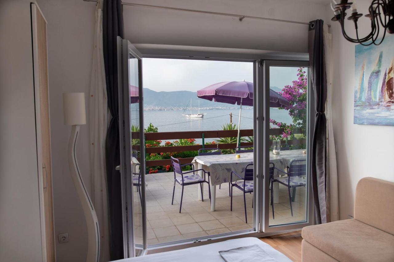 Villa Fjaba - By The Sea - With The Big Terraces & Great Sea View Трогір Екстер'єр фото