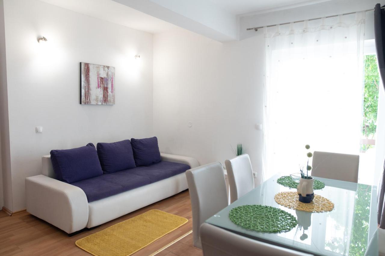 Villa Fjaba - By The Sea - With The Big Terraces & Great Sea View Трогір Екстер'єр фото