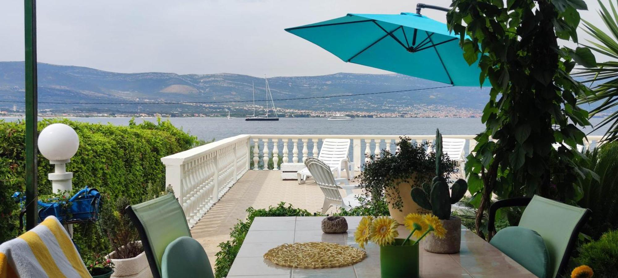 Villa Fjaba - By The Sea - With The Big Terraces & Great Sea View Трогір Екстер'єр фото